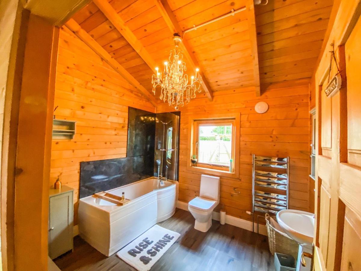 Beautiful 3-Bed Luxury Private Lodge In York Exteriér fotografie